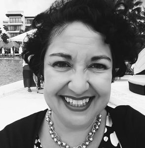 Meet your Posher, Yolanda